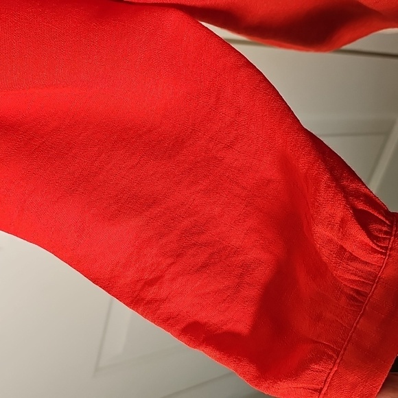 Nanette Lepore Women's Red Button-Up Top. Smocking Pearl Buttons. Size Meduim - Picture 4 of 7